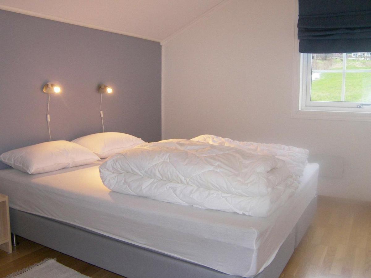 Two-Bedroom Holiday Home In Leikanger Leikanger  Bagian luar foto
