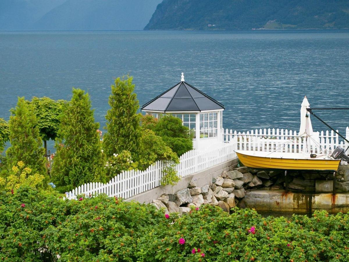 Two-Bedroom Holiday Home In Leikanger Leikanger  Bagian luar foto