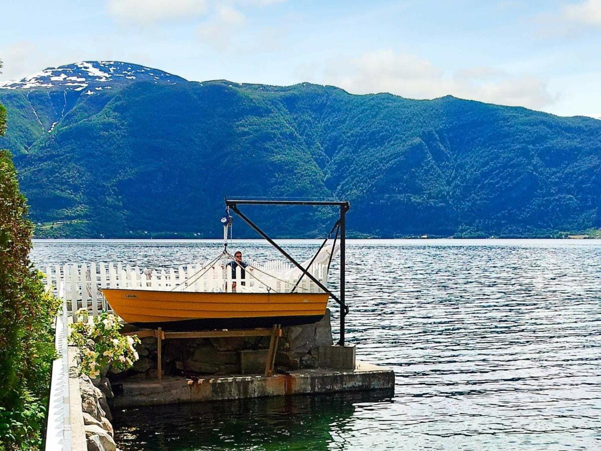 Two-Bedroom Holiday Home In Leikanger Leikanger  Bagian luar foto